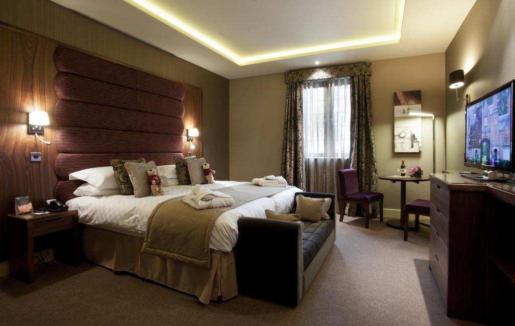 The Mere Golf & 4* Мир
